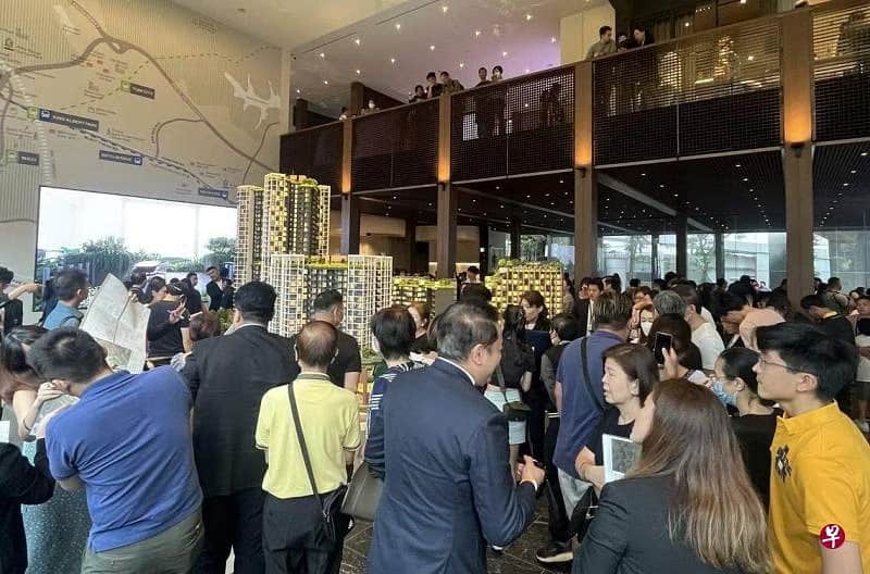 Crowded Showflat at The Reserve Residences 5 Crowded Showflat at The Reserve Residences 5